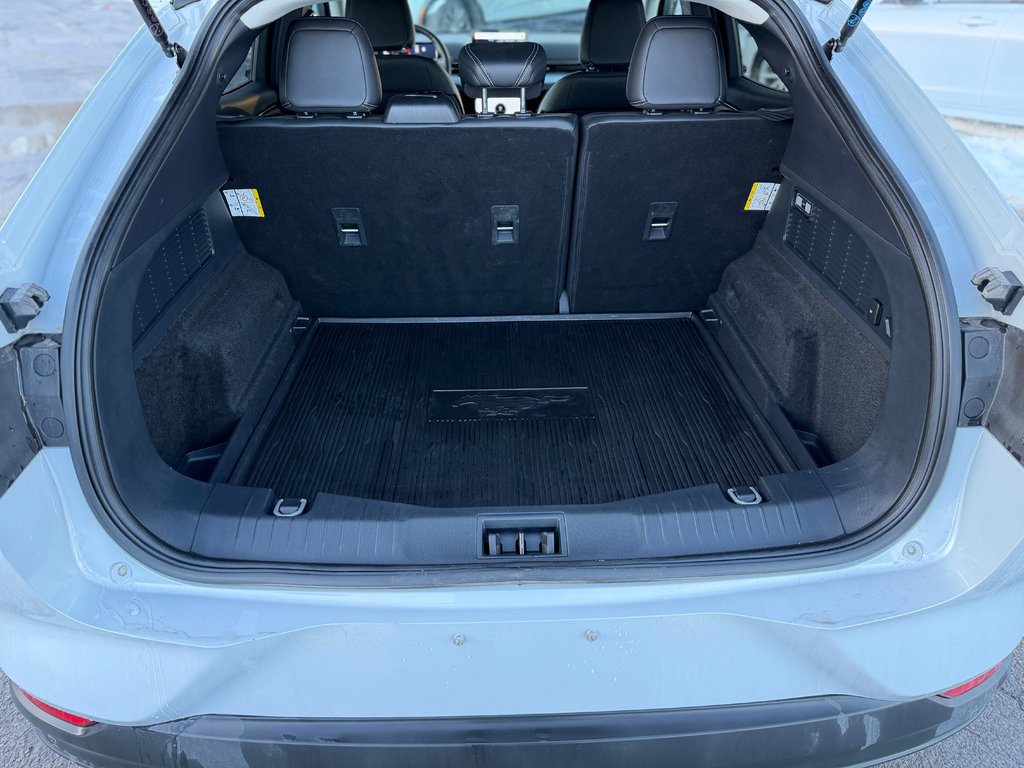 Ford Mustang Mach-E Select AWD Cuir Navigation 2023 à Terrebonne, Québec - 25 - w1024h768px