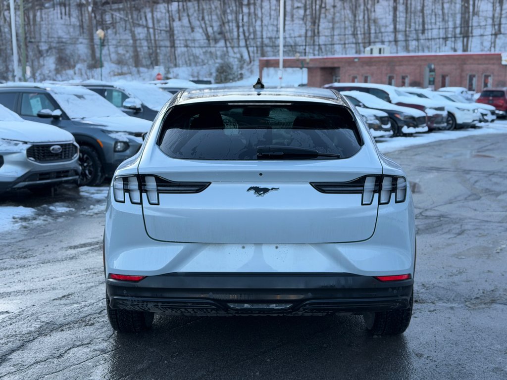 Ford Mustang Mach-E Select AWD Cuir Navigation 2023 à Terrebonne, Québec - 5 - w1024h768px