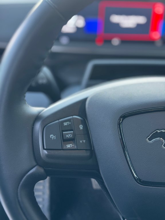 2024 Ford Mustang Mach-E Select AWD Bas Kilométrage * 7500km * in Terrebonne, Quebec - 13 - w1024h768px
