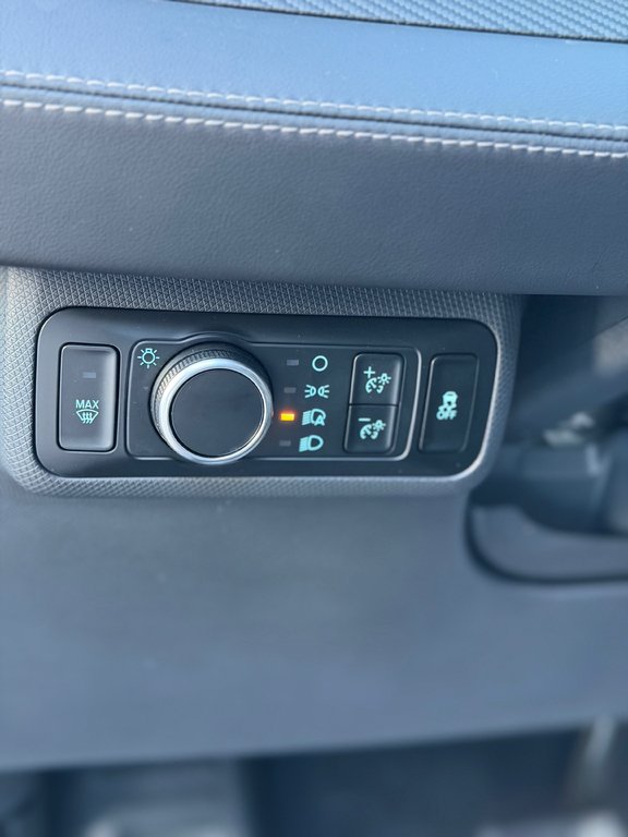 2024 Ford Mustang Mach-E Premium AWD Bas Kilométrage in Terrebonne, Quebec - 11 - w1024h768px