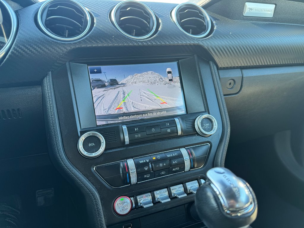 2022 Ford Mustang Ecoboost Convertible in Terrebonne, Quebec - 17 - w1024h768px