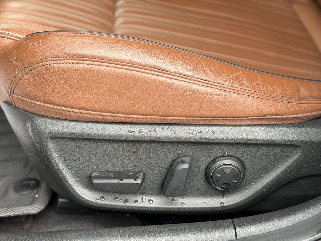 2021 GENESIS G70 2.0T Elite AWD in Terrebonne, Quebec - 10 - w1024h768px