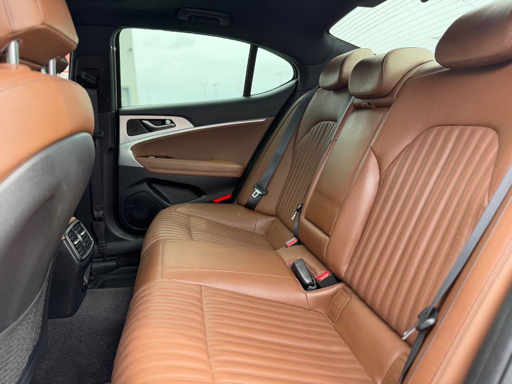 2021 GENESIS G70 2.0T Elite AWD in Terrebonne, Quebec - 25 - w1024h768px