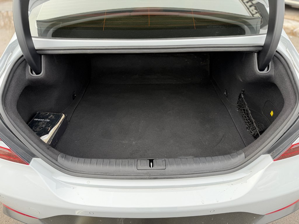 2022 GENESIS G70 3.3T Sport AWD Toit panoramique Cuir rouge in Terrebonne, Quebec - 26 - w1024h768px