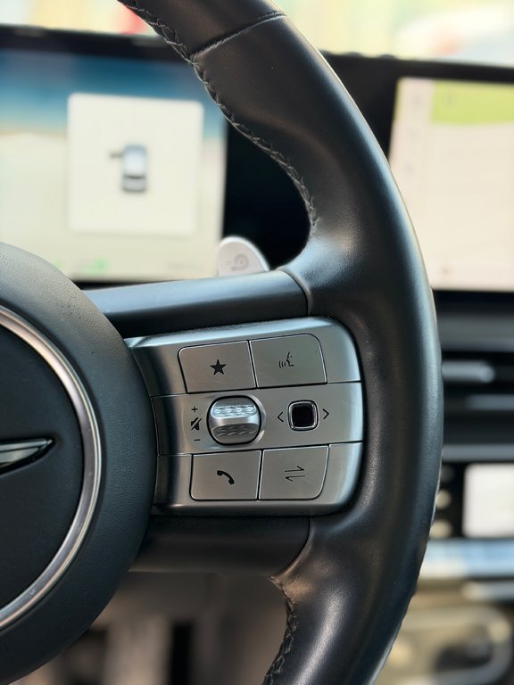 GENESIS GV60 Advanced Cuir AWD 2023 à Terrebonne, Québec - 15 - w1024h768px