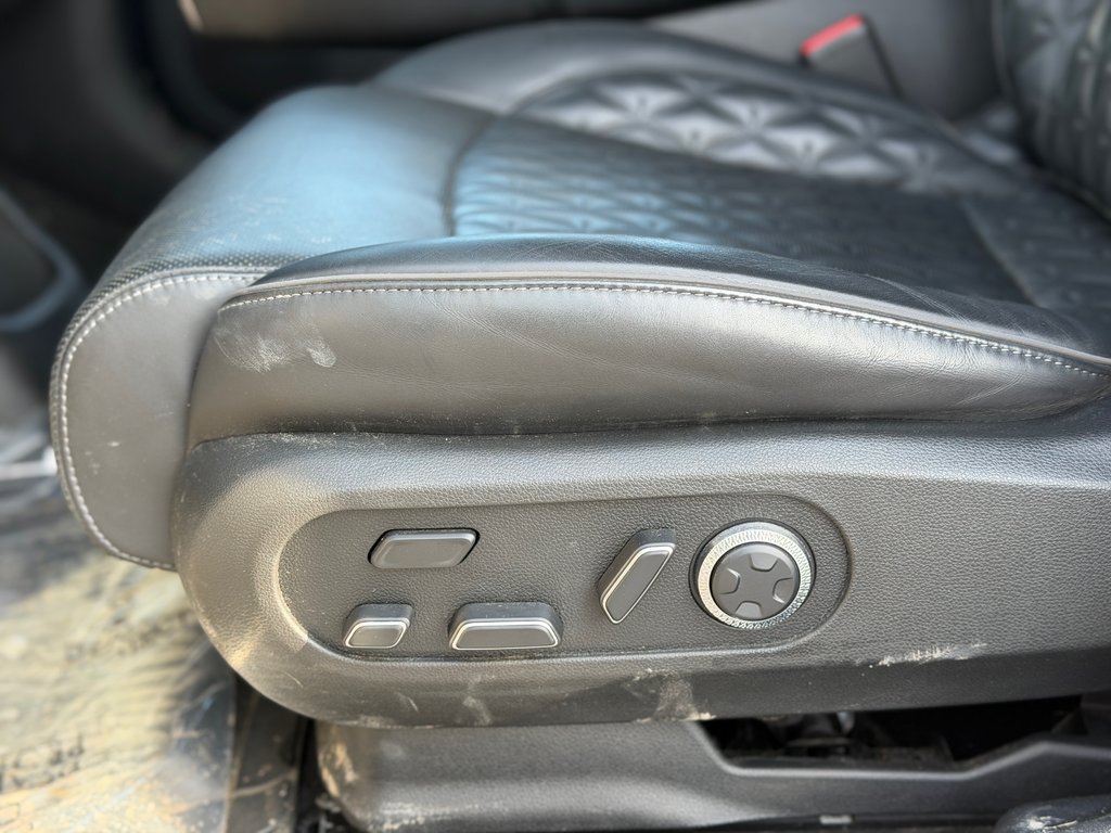 GENESIS GV60 Advanced Cuir AWD 2023 à Terrebonne, Québec - 9 - w1024h768px