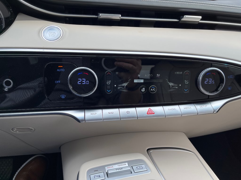 2022 GENESIS GV70 2.5T Advanced, AWD, AUBAINE in Boucherville, Quebec - 14 - w1024h768px