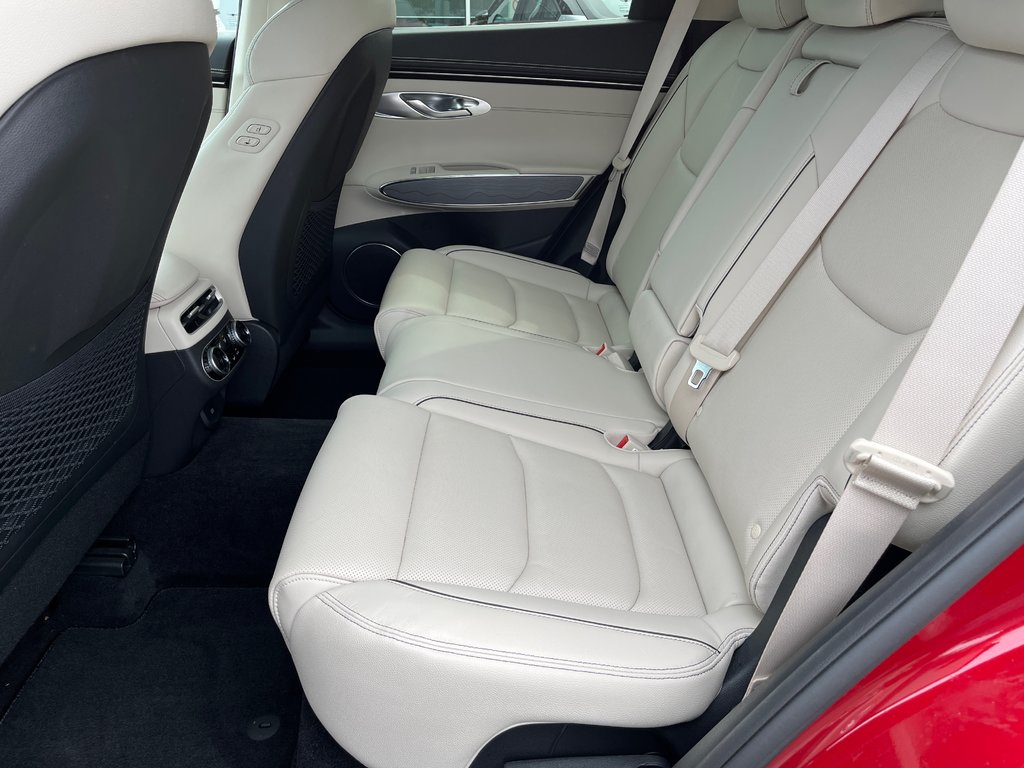 2022 GENESIS GV70 2.5T Advanced, AWD, AUBAINE in Boucherville, Quebec - 10 - w1024h768px
