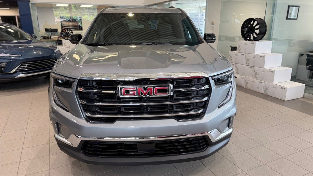 GMC Acadia ELEVATION 2025 à Terrebonne, Québec - 4 - w1024h768px