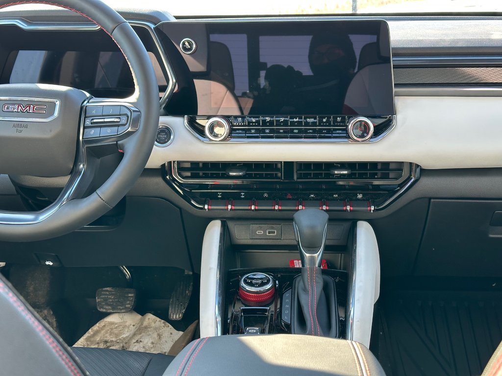 2024 GMC Canyon AT4X in Terrebonne, Quebec - 9 - w1024h768px