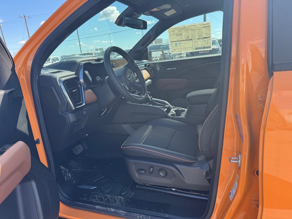 2026 GMC Canyon AT4 in Terrebonne, Quebec - 7 - w1024h768px