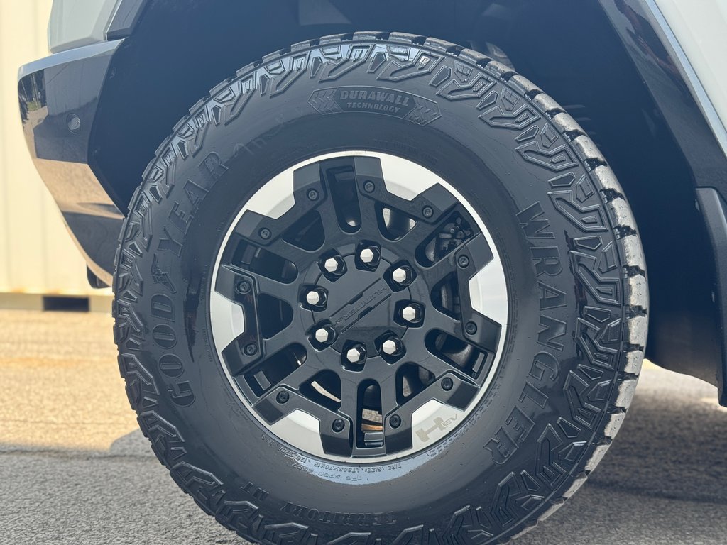 GMC HUMMER EV Pickup 3X Groupe Tout Terrain Extrême 2023 à Terrebonne, Québec - 31 - w1024h768px