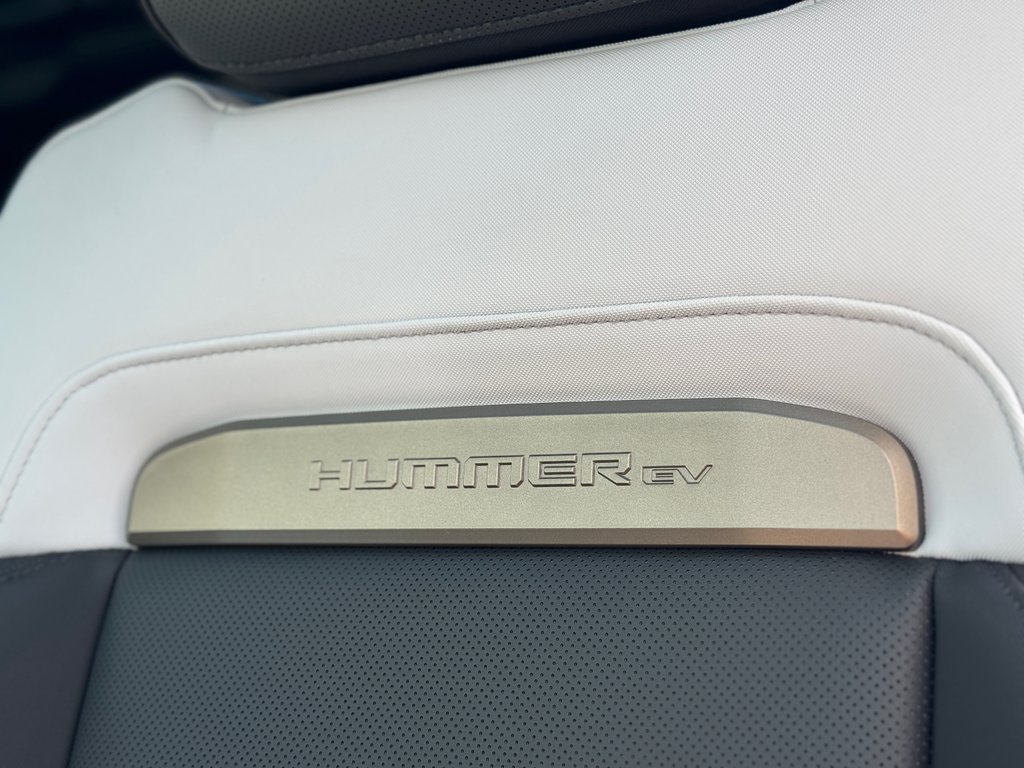 GMC HUMMER EV Pickup 3X Groupe Tout Terrain Extrême 2023 à Terrebonne, Québec - 11 - w1024h768px