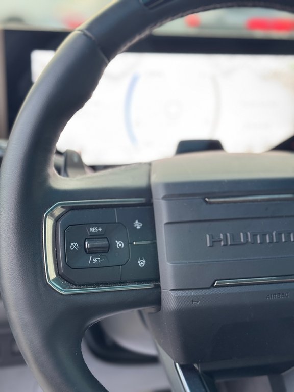 GMC HUMMER EV Pickup 2X Toit Infinity Cuir 2024 à Terrebonne, Québec - 13 - w1024h768px