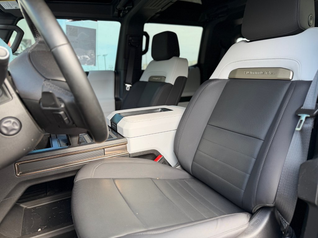 GMC HUMMER EV SUV 2X Toit Infinity Cuir 2025 à Terrebonne, Québec - 11 - w1024h768px
