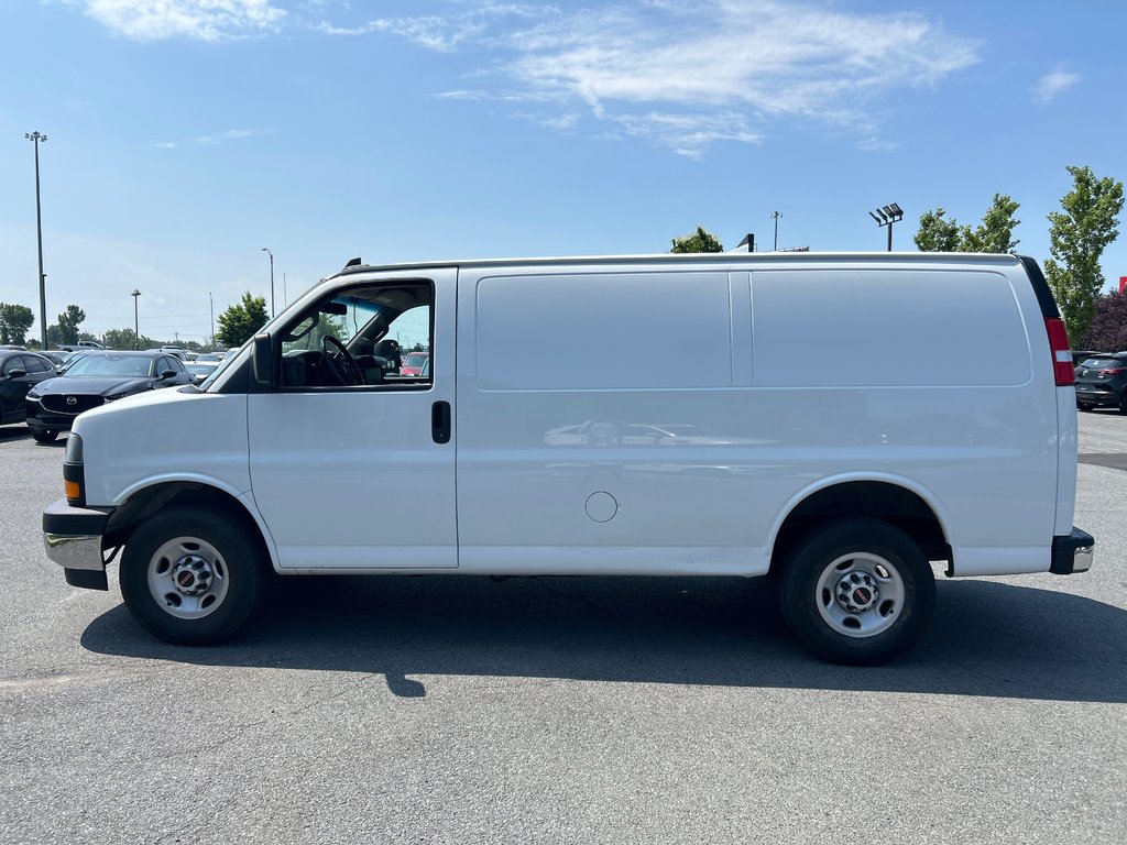 2023 GMC Savana Cargo Van 2500, AIR CLIMATISÉ, BAS KM in Boucherville, Quebec - 12 - w1024h768px