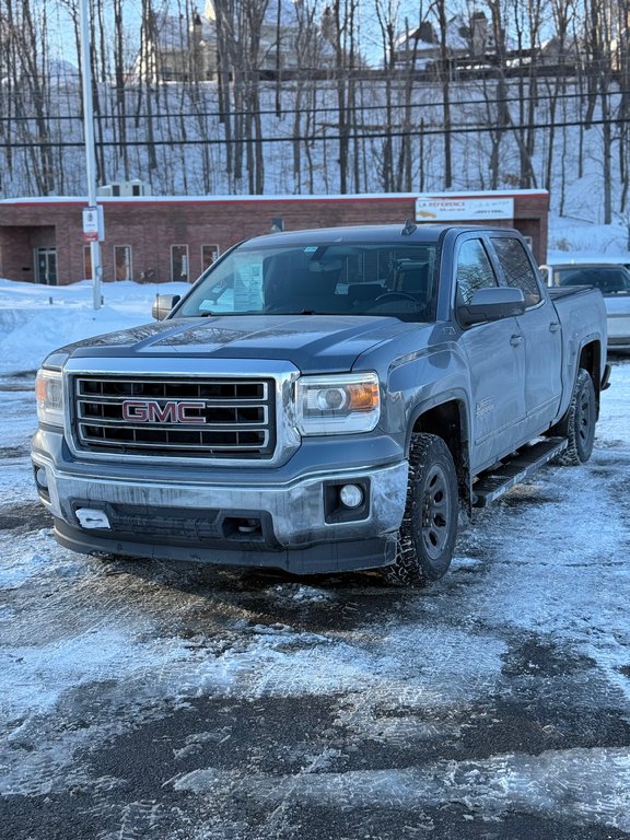 GMC Sierra 1500 SLE Crew 5.3 Bas Kilométrage 2015 à Terrebonne, Québec - 1 - w1024h768px