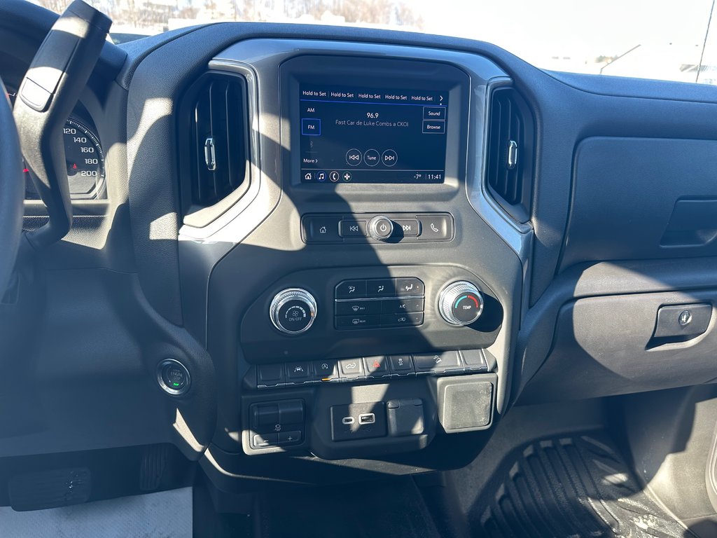 GMC Sierra 1500 PRO 2024 à Terrebonne, Québec - 19 - w1024h768px