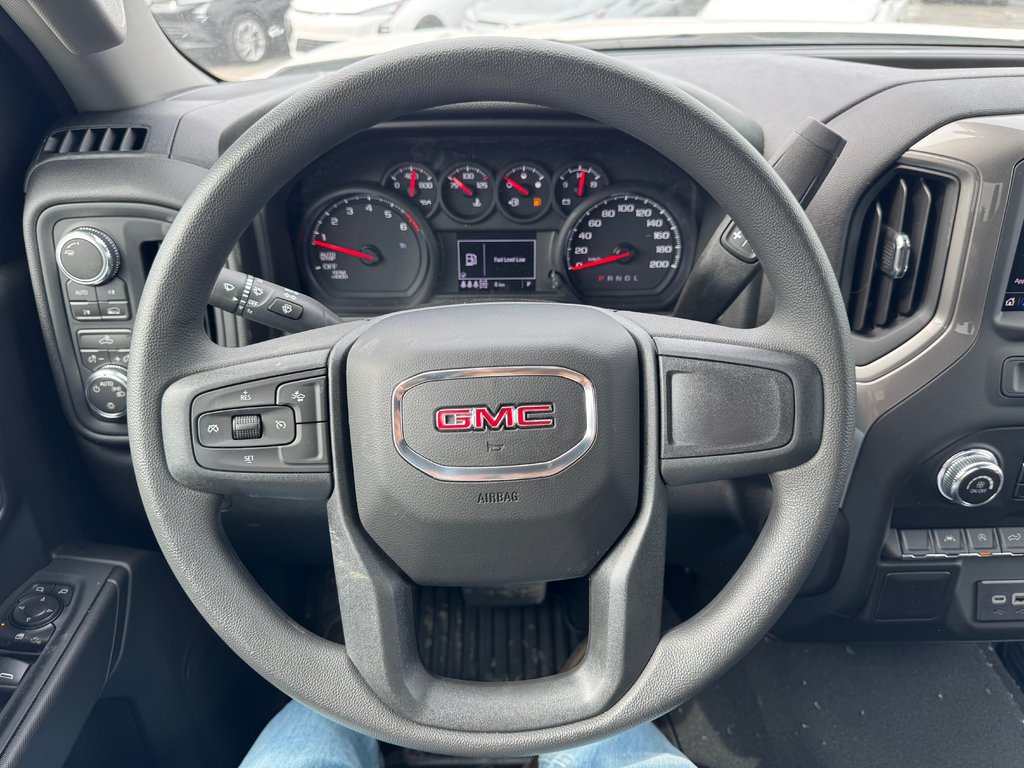 GMC K1500 SIERRA CREW CAB PRO STD/BOX (1SA) PRO 2026 à Terrebonne, Québec - 9 - w1024h768px