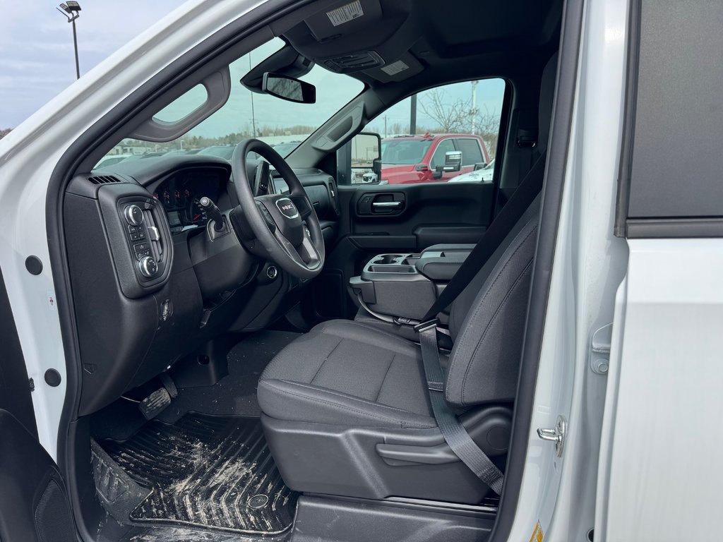 GMC K1500 SIERRA CREW CAB PRO STD/BOX (1SA) PRO 2026 à Terrebonne, Québec - 7 - w1024h768px