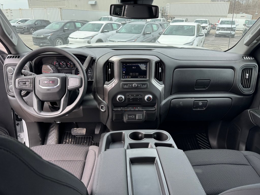 GMC K1500 SIERRA CREW CAB PRO STD/BOX (1SA) PRO 2026 à Terrebonne, Québec - 10 - w1024h768px
