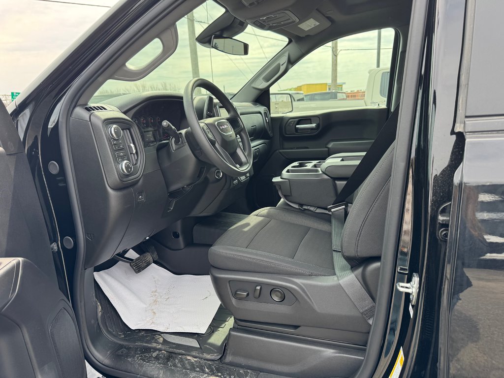 GMC K1500 SIERRA CREW CAB PRO STD/BOX (1SA) PRO 2026 à Terrebonne, Québec - 6 - w1024h768px