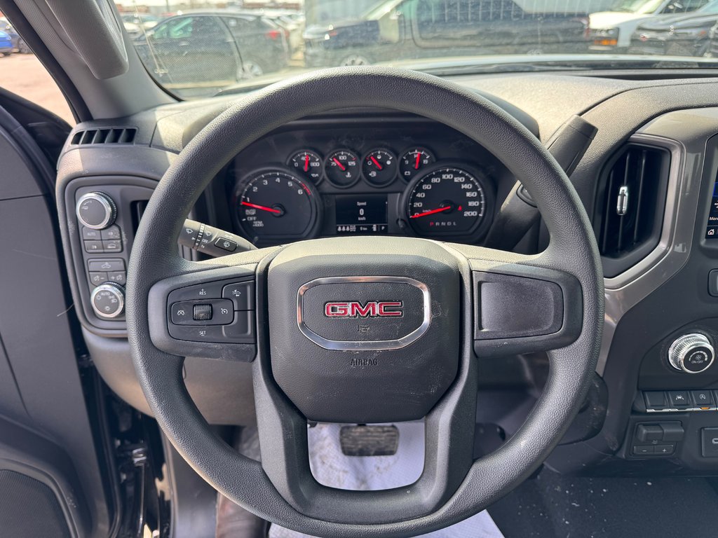 GMC K1500 SIERRA CREW CAB PRO STD/BOX (1SA) PRO 2026 à Terrebonne, Québec - 7 - w1024h768px