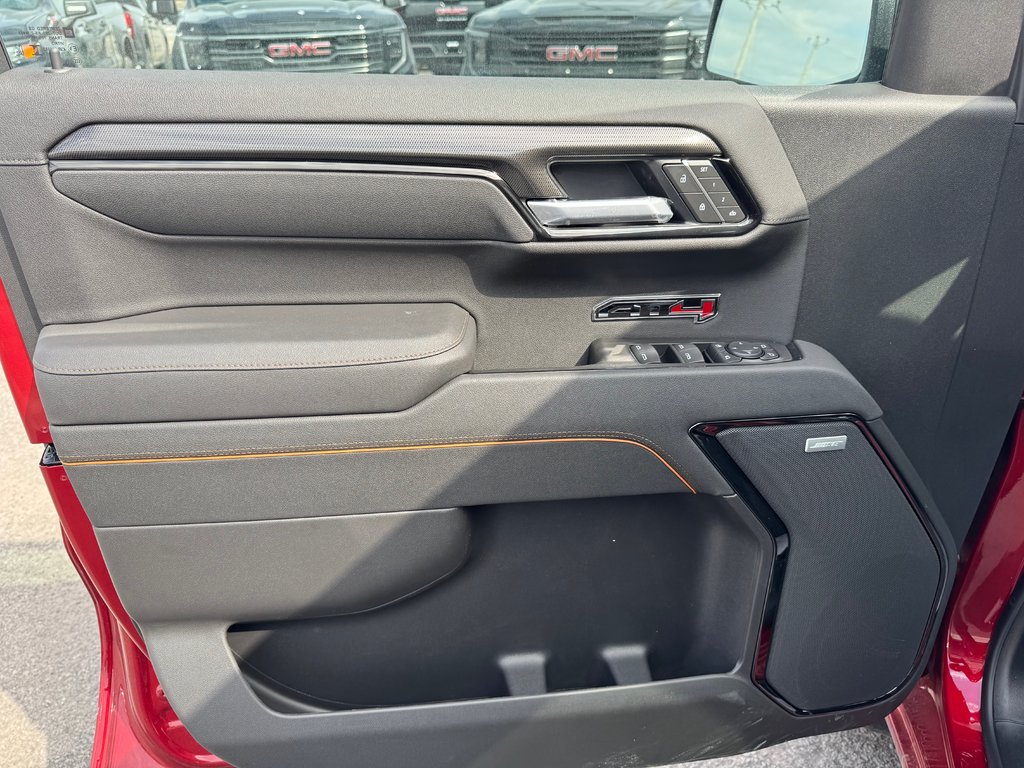 GMC K1500 SIERRA CREW CAB AT4 STD/BOX (4SB) AT4 2026 à Terrebonne, Québec - 8 - w1024h768px