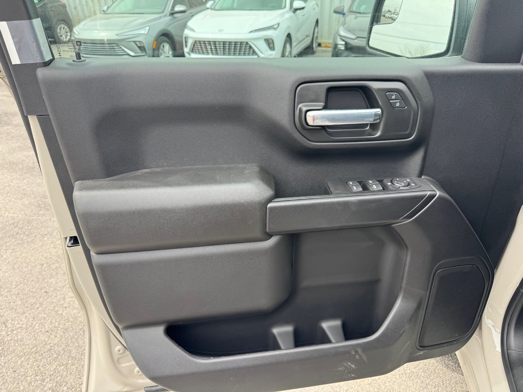 2026 GMC Sierra 1500 PRO in Terrebonne, Quebec - 8 - w1024h768px