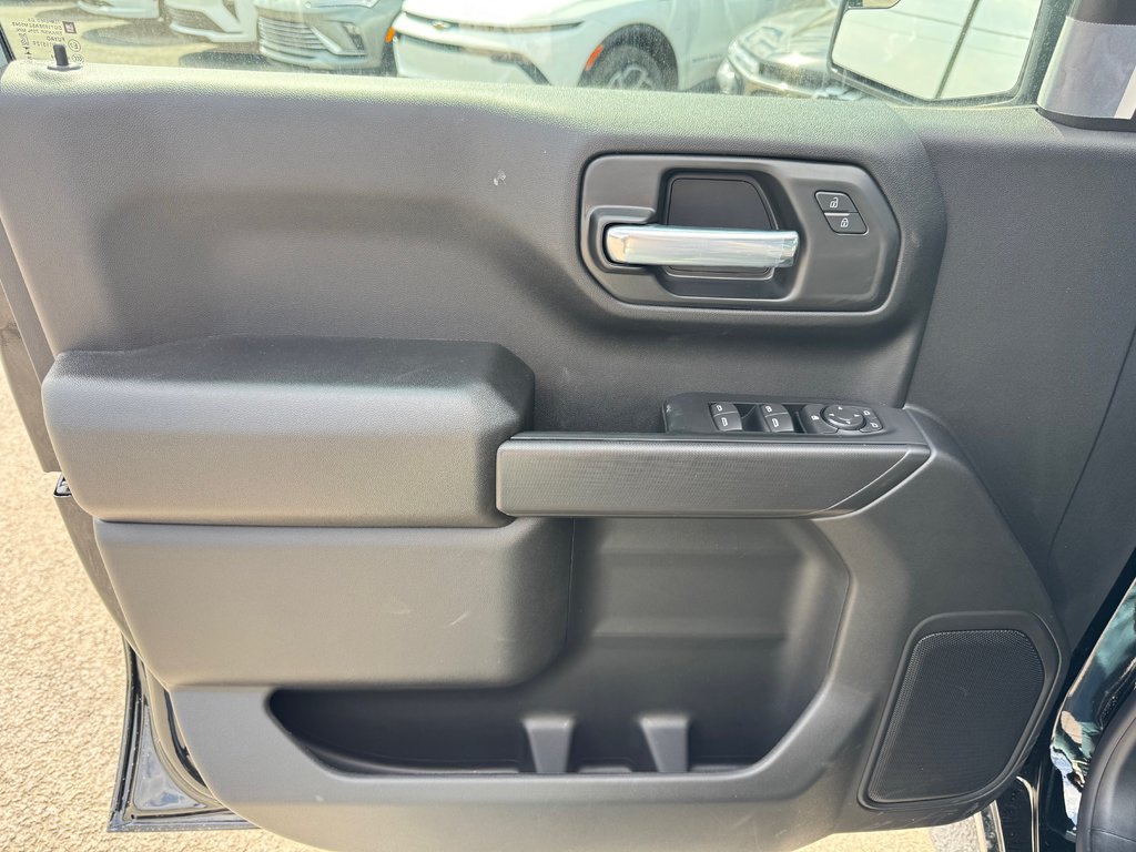 2026 GMC K1500 SIERRA CREW CAB PRO STD/BOX (1SA) PRO in Terrebonne, Quebec - 8 - w1024h768px