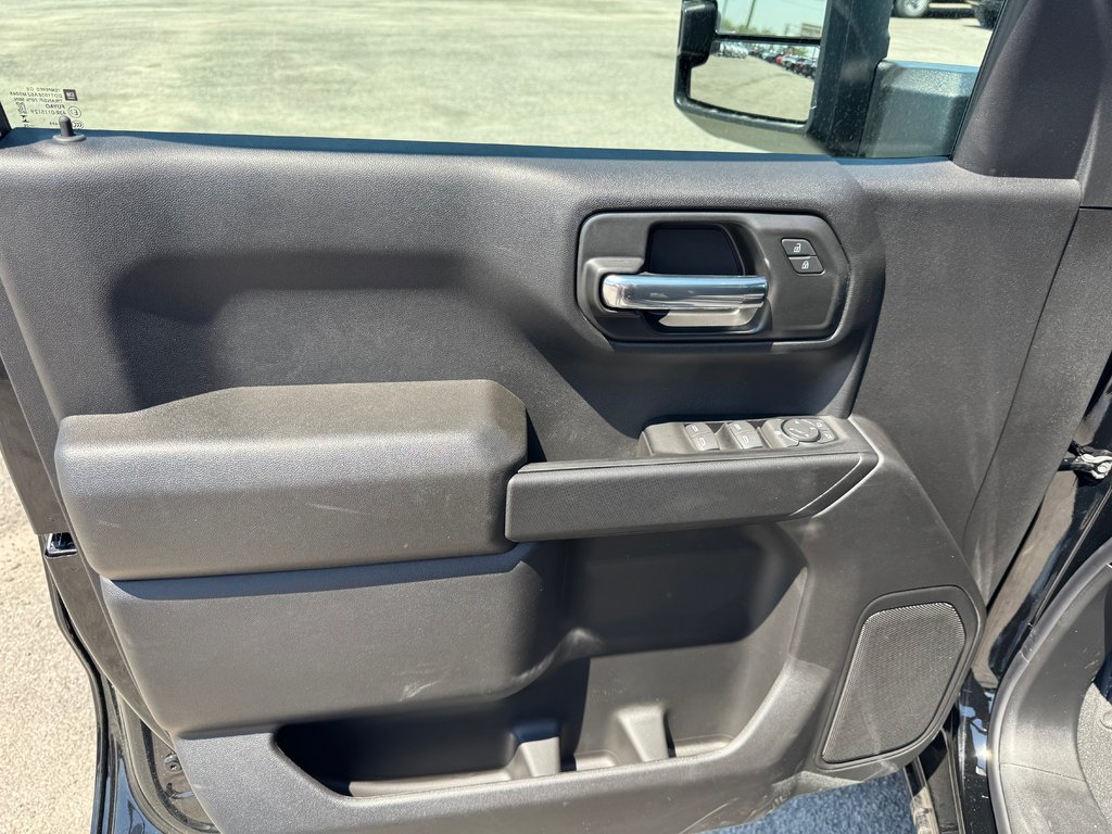 2026 GMC Sierra 1500 PRO in Terrebonne, Quebec - 8 - w1024h768px