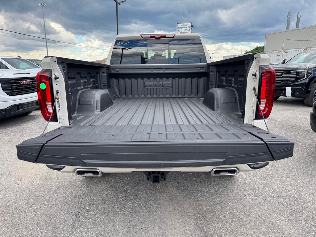 2026 GMC Sierra 1500 AT4 in Terrebonne, Quebec - 6 - w1024h768px