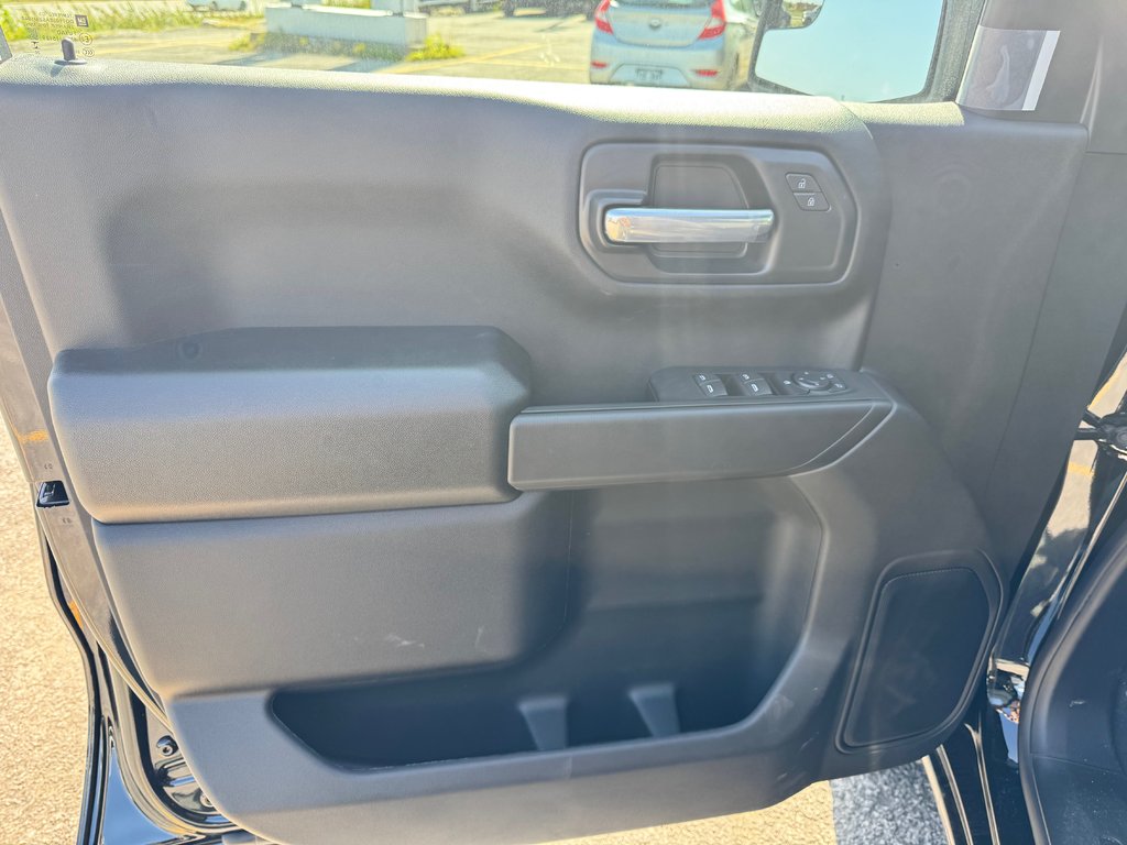 GMC Sierra 1500 PRO 2026 à Terrebonne, Québec - 9 - w1024h768px