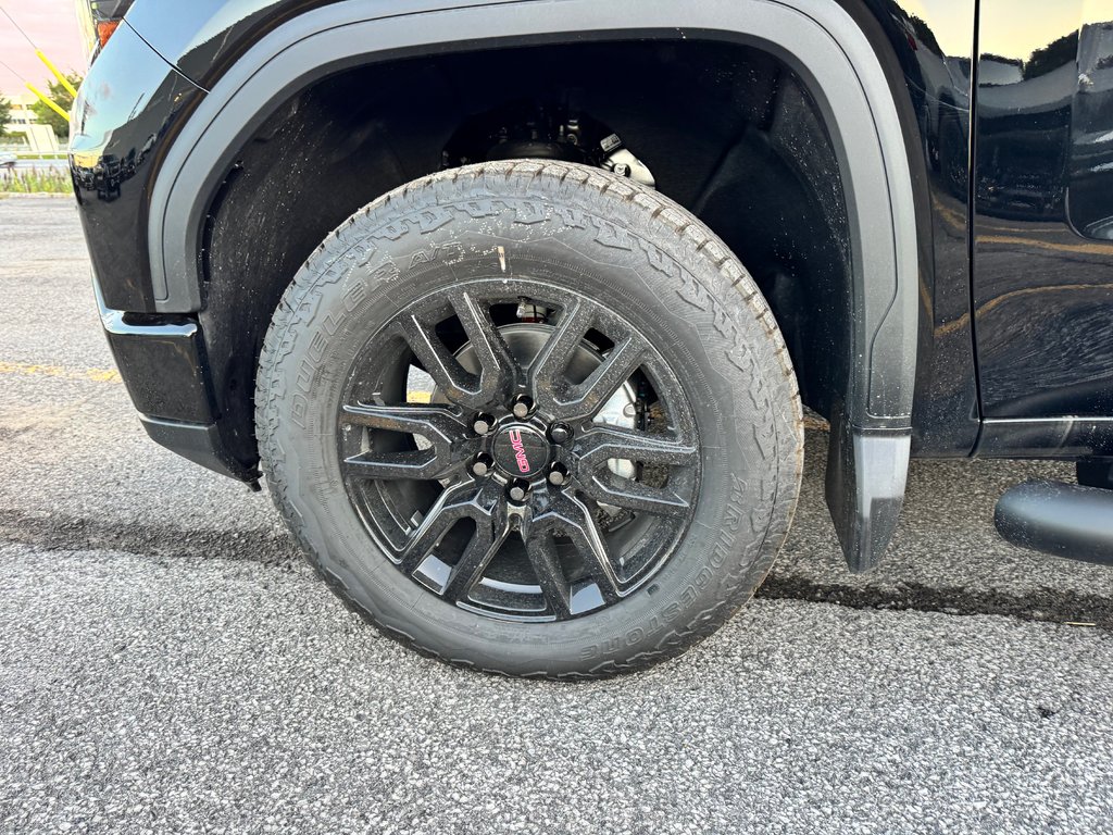 GMC Sierra 1500 ELEVATION 2026 à Terrebonne, Québec - 11 - w1024h768px
