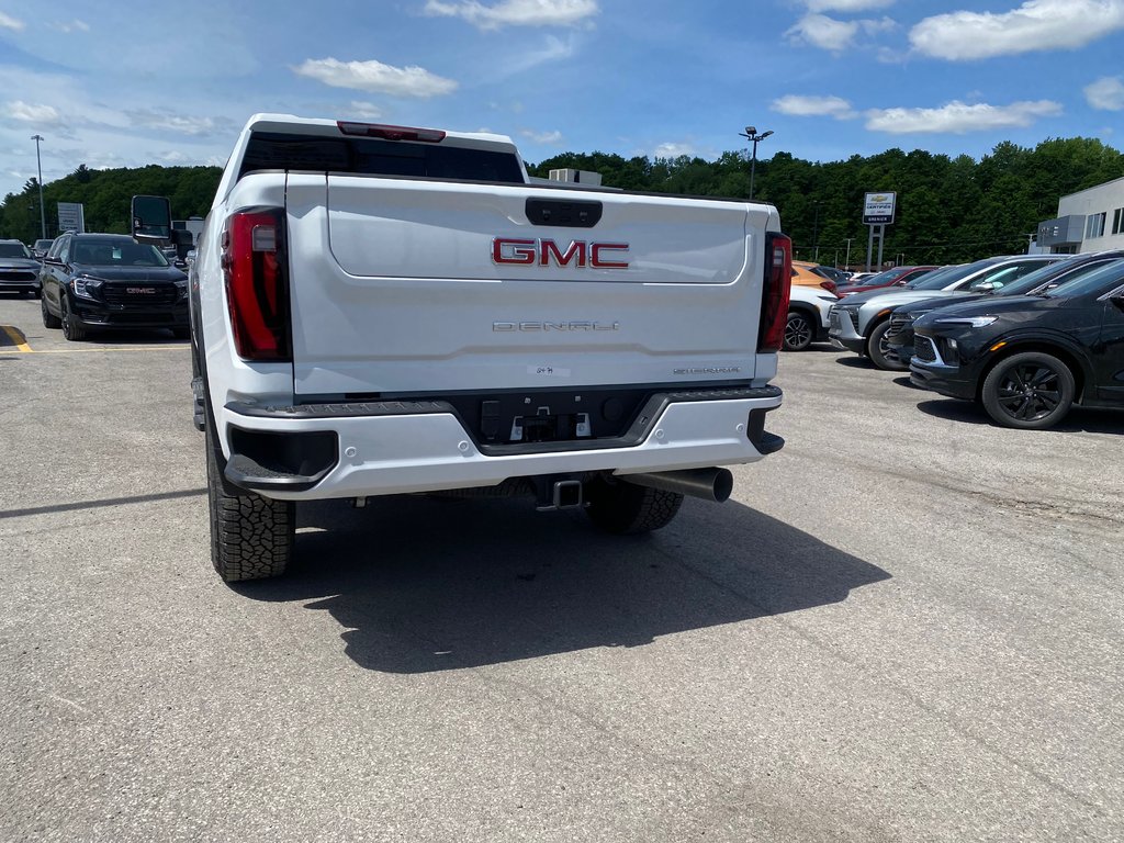 2024 GMC Sierra 2500 HD DENALI in Terrebonne, Quebec - 6 - w1024h768px