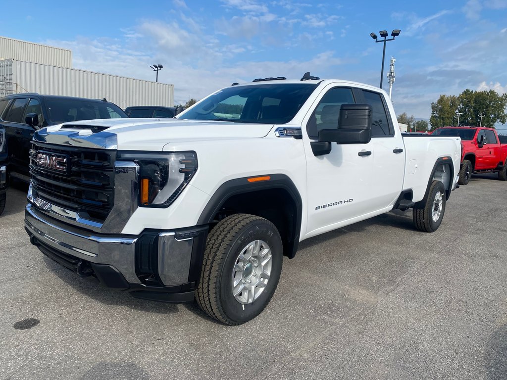 2025 GMC Sierra 2500 HD PRO in Terrebonne, Quebec - 3 - w1024h768px