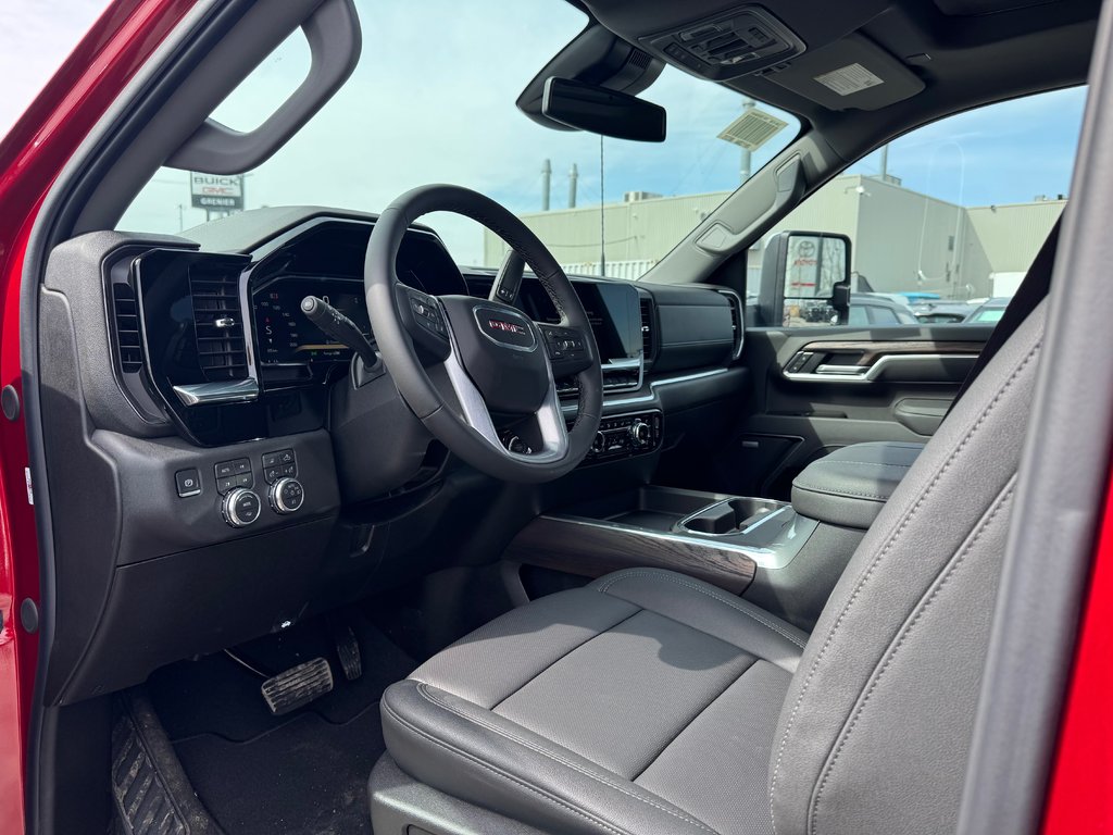 2026 GMC K2500 HD SIERRA CREW CAB SLT STD/BOX DURAMAX (4SA) SLT in Terrebonne, Quebec - 7 - w1024h768px