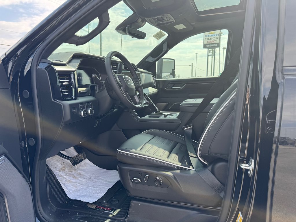 GMC K2500 HD SIERRA CREW CAB AT4X STD/BOX DURAMAX (4SG) AT4X 2026 à Terrebonne, Québec - 7 - w1024h768px