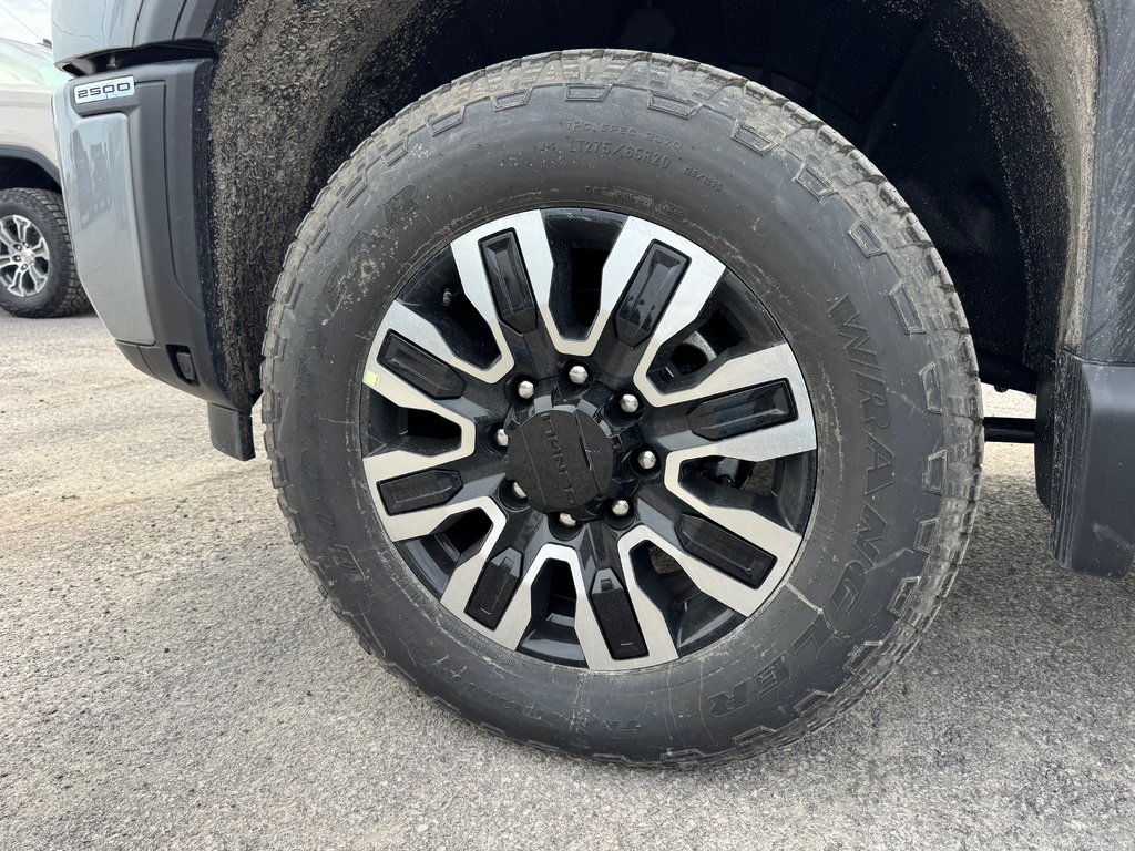 GMC K2500 HD SIERRA CREW CAB DENALI ULTIMATE STD/BOX DURAMAX (5SB) DENALI 2026 à Terrebonne, Québec - 10 - w1024h768px