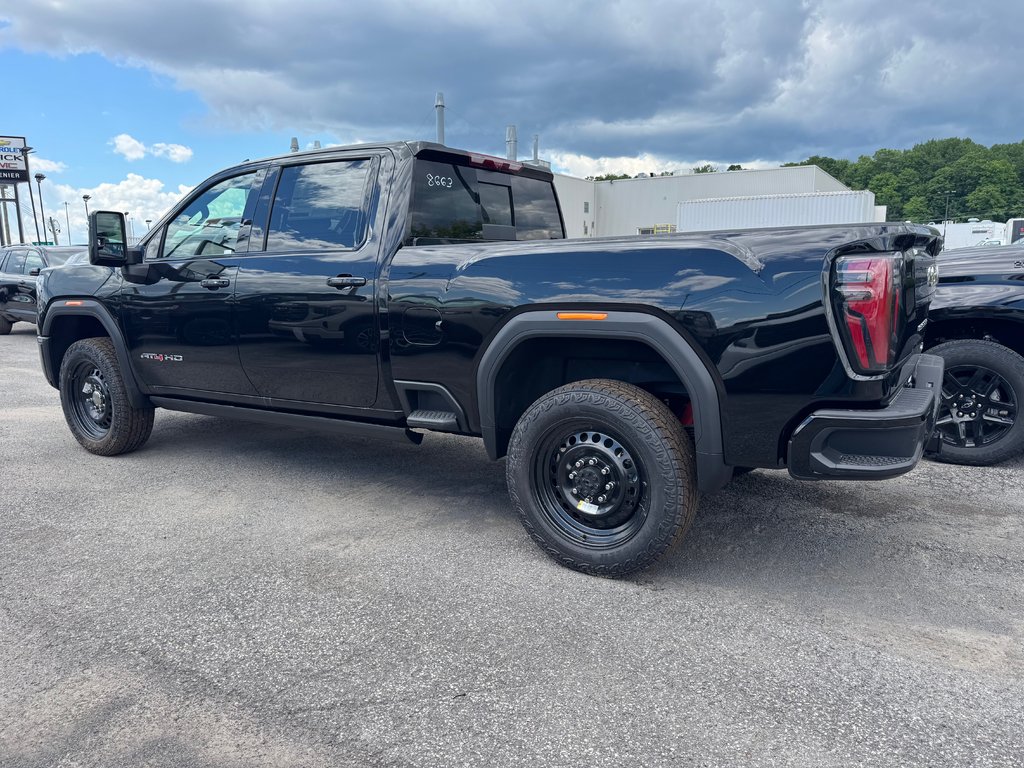 GMC Sierra 2500 HD AT4 2026 à Terrebonne, Québec - 3 - w1024h768px