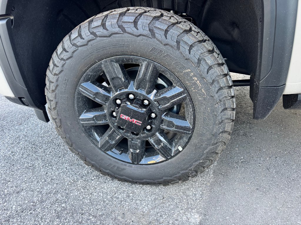 GMC Sierra 2500 HD AT4 2026 à Terrebonne, Québec - 10 - w1024h768px