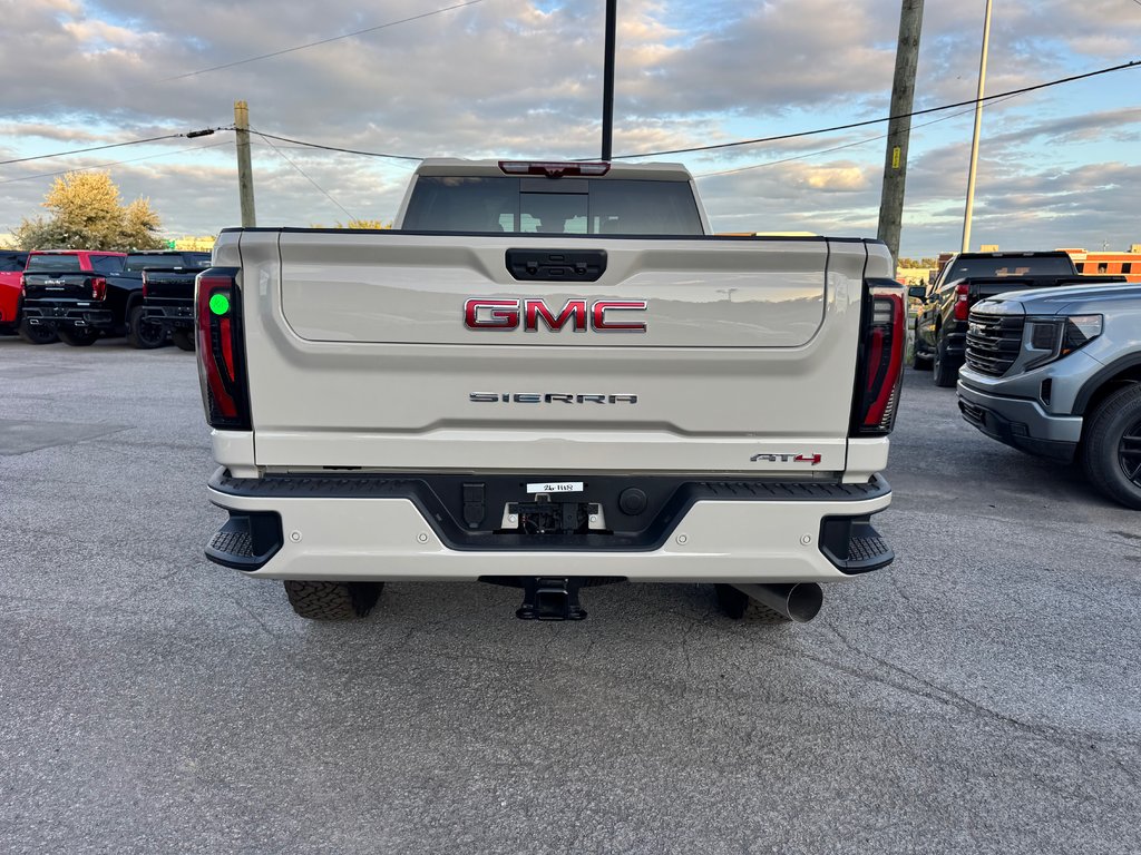 GMC Sierra 2500 HD AT4 2026 à Terrebonne, Québec - 4 - w1024h768px