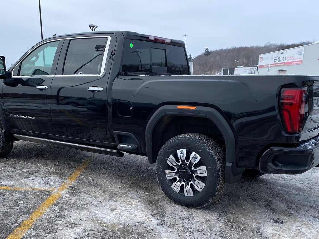 2024 GMC Sierra 2500 HD DENALI in Terrebonne, Quebec - 3 - w1024h768px