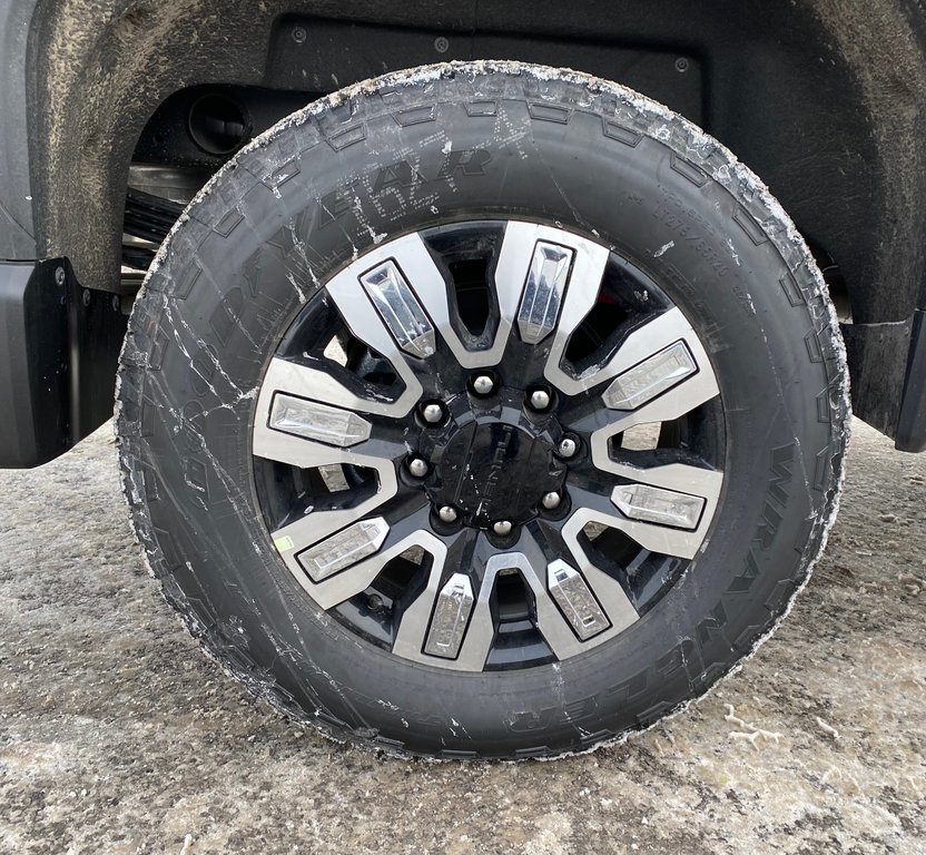 2024 GMC Sierra 2500 HD DENALI in Terrebonne, Quebec - 13 - w1024h768px