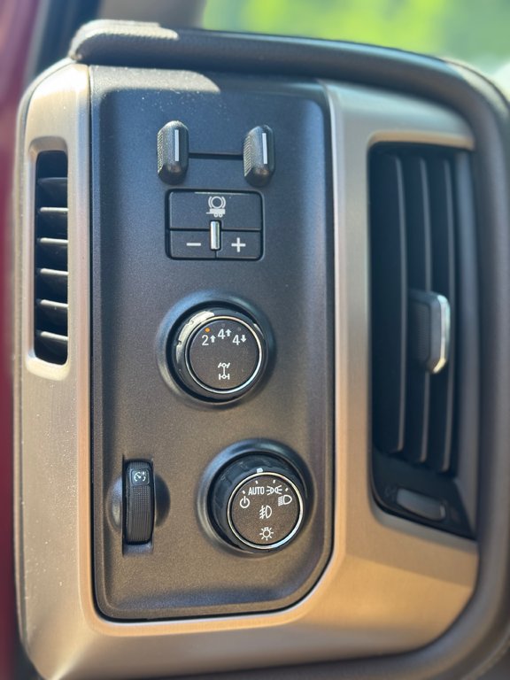 GMC Sierra 2500HD Denali Bose Toit Ouvrant Diesel Crew 2018 à Terrebonne, Québec - 14 - w1024h768px