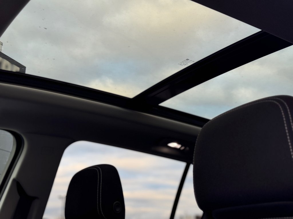 GMC Terrain SLE AWD Elevation Toit Panoramique Navigation 2022 à Terrebonne, Québec - 11 - w1024h768px