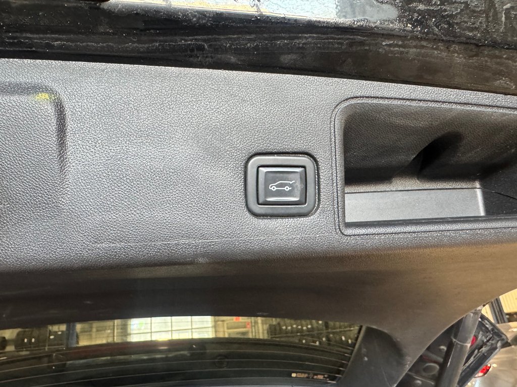 GMC Terrain Denali Cuir Toit Bose 2022 à Terrebonne, Québec - 21 - w1024h768px