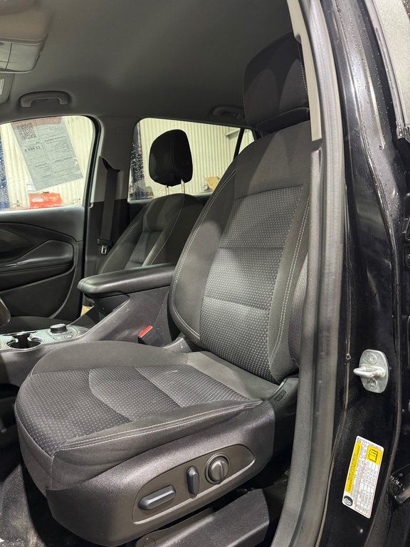 2023 GMC Terrain SLE Elevation AWD in Terrebonne, Quebec - 9 - w1024h768px
