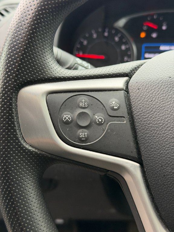 2023 GMC Terrain SLE Elevation AWD Bas Kilométrage in Terrebonne, Quebec - 12 - w1024h768px