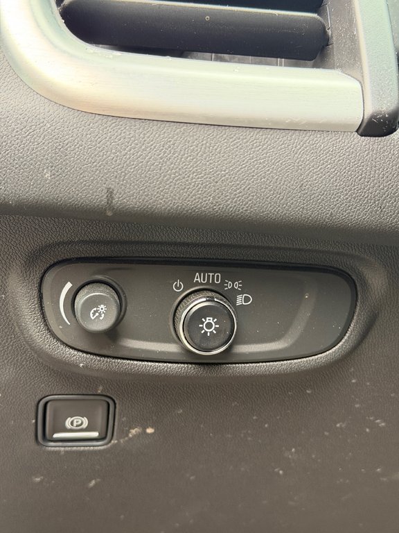 2023 GMC Terrain SLE Elevation AWD Bas Kilométrage in Terrebonne, Quebec - 11 - w1024h768px